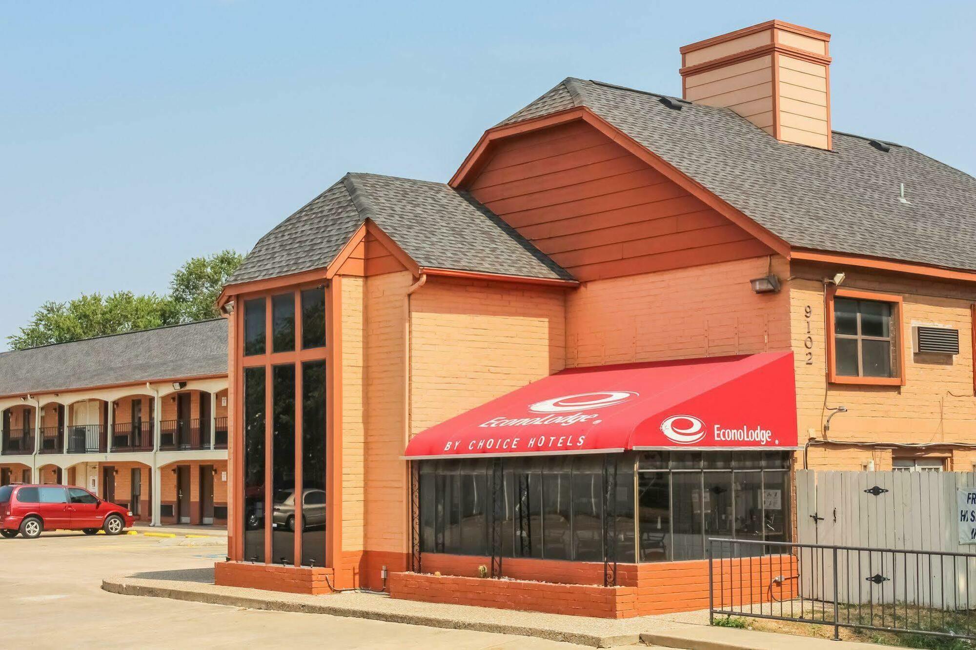 Econo Lodge Near The Domain - The Arboretum Austin Buitenkant foto